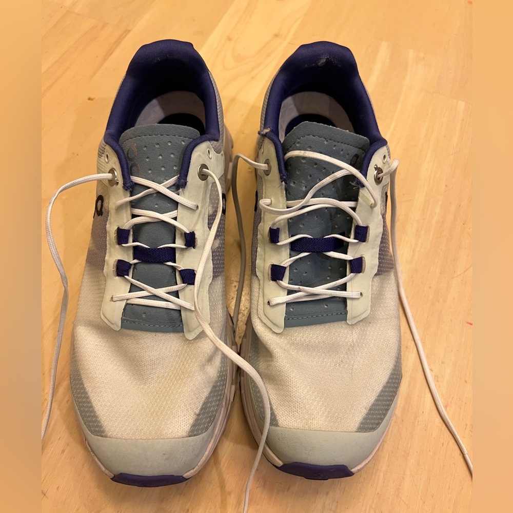 On Cloud Vista Women’s Shoes 8.5